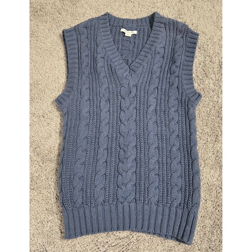 Women’s American Eagle Cable Knit Sleeveless sweater vest  size small Blue